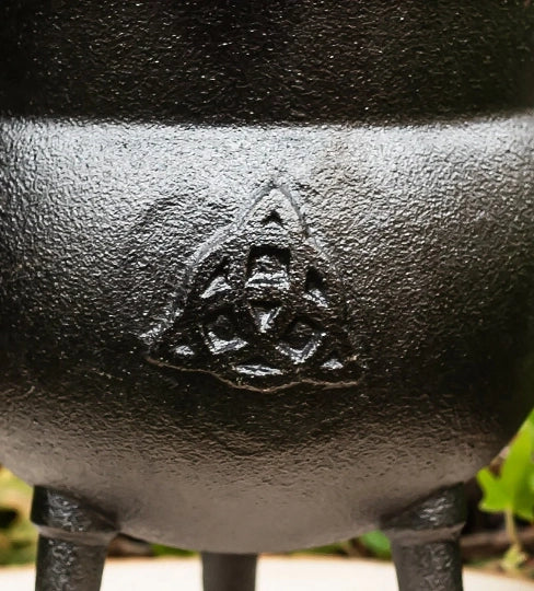 3.5" Inch Triquertra Cast Iron Cauldron with Lid